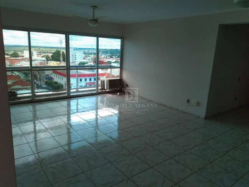 Foto 1 de Apartamento com 3 Quartos à venda, 152m² em Centro, Mirassol