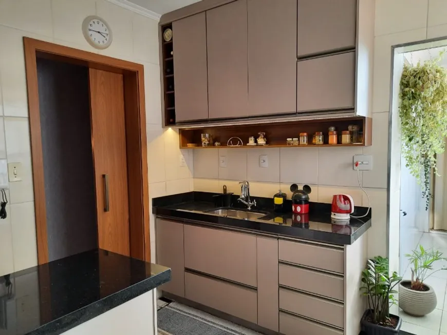 Foto 1 de Apartamento com 3 Quartos à venda, 86m² em VILA VIRGINIA, Ribeirão Preto