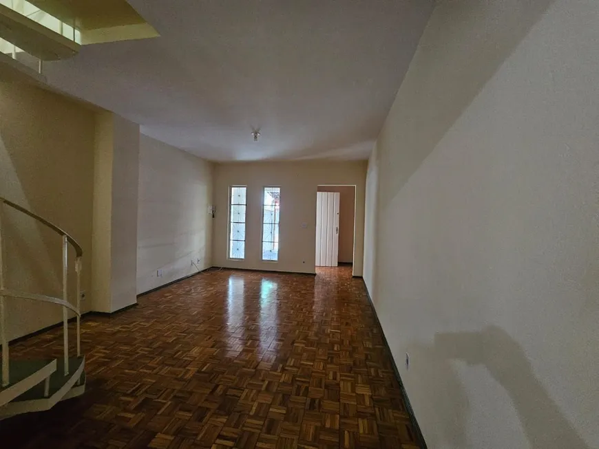 Foto 1 de Casa com 3 Quartos para alugar, 166m² em Centro, Indaiatuba