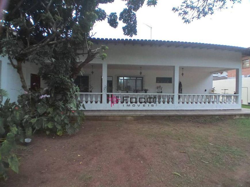 Casa com 4 dormitórios à venda, 370 m² por R$ 3.710.000,00 