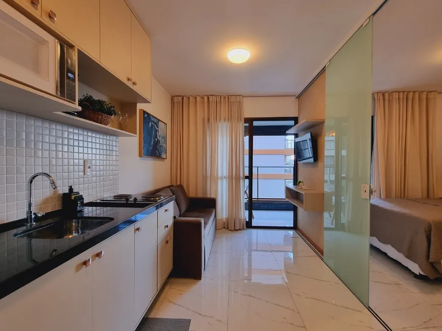 Foto 1 de Apartamento com 1 Quarto à venda, 30m² em Barra, Salvador
