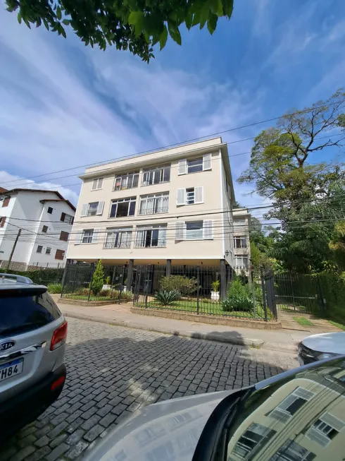 Foto 1 de Apartamento com 3 Quartos à venda, 100m² em Centro, Petrópolis