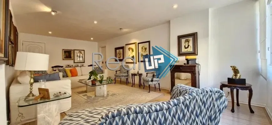 Foto 1 de Apartamento com 3 Quartos à venda, 119m² em Copacabana, Rio de Janeiro