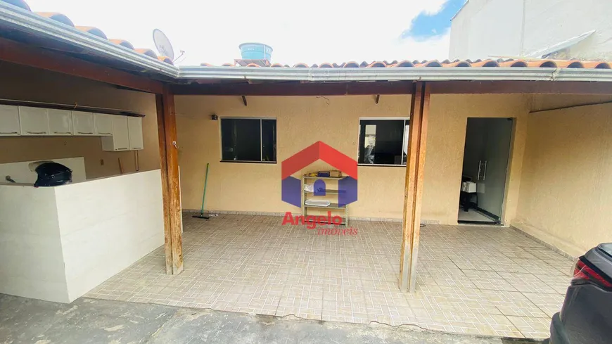 Foto 1 de Casa de Condomínio com 3 Quartos à venda, 126m² em Minascaixa, Belo Horizonte