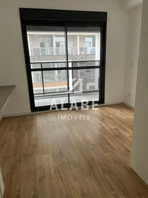 Foto 1 de Apartamento com 1 Quarto para venda ou aluguel, 25m² em Chácara Santo Antônio, São Paulo