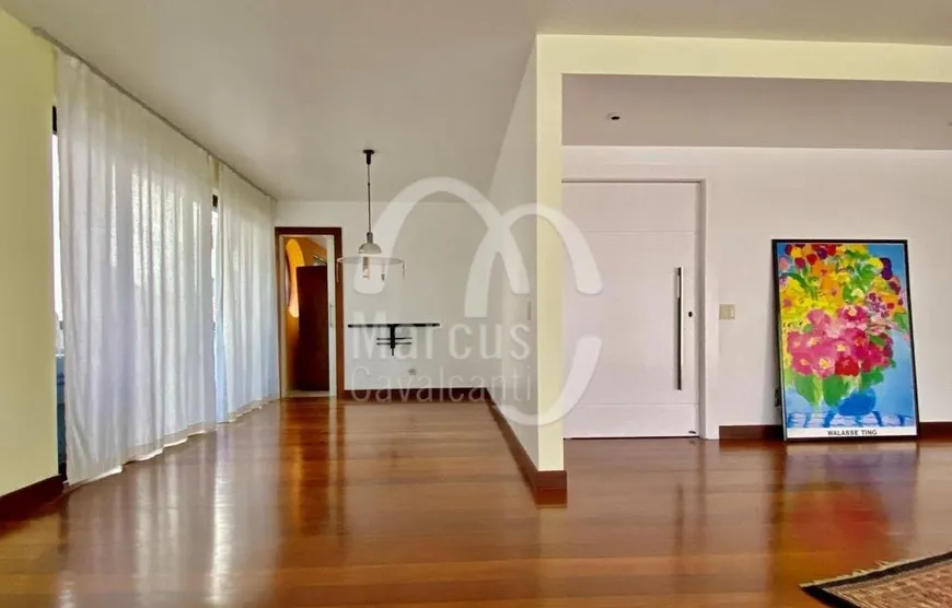 Foto 1 de Apartamento com 3 Quartos à venda, 256m² em Urca, Rio de Janeiro