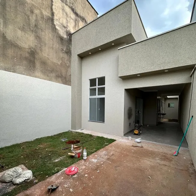 Foto 1 de Casa com 3 Quartos à venda, 81m² em Papagaio, Feira de Santana