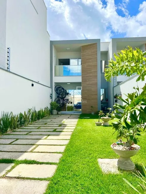 Foto 1 de Casa com 4 Quartos à venda, 119m² em Tamatanduba, Eusébio