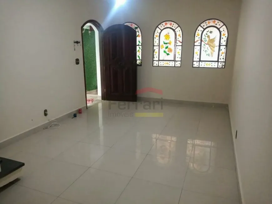 Foto 1 de Sobrado com 4 Quartos à venda, 200m² em Santa Teresinha, São Paulo