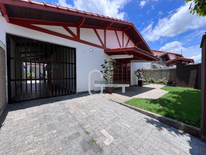 Foto 1 de Casa com 3 Quartos à venda, 173m² em Balneário Stella Maris, Peruíbe