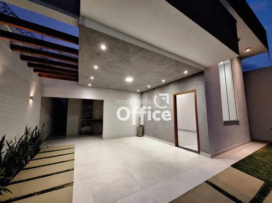 Foto 1 de Casa com 3 Quartos à venda, 100m² em Setor Central, Anápolis