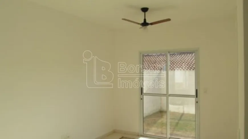 Foto 1 de Casa de Condomínio com 2 Quartos à venda, 76m² em Jardim Santa Rosa, Araraquara