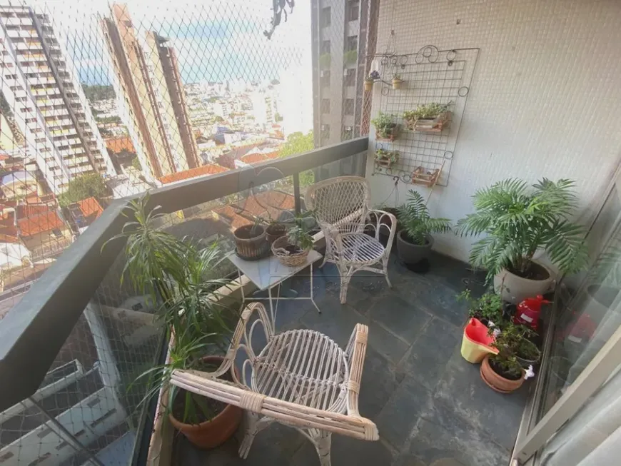 Foto 1 de Apartamento com 3 Quartos à venda, 27m² em Vila Seixas, Ribeirão Preto