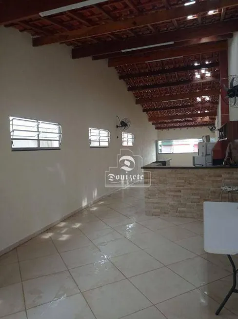 Foto 1 de Casa com 2 Quartos à venda, 194m² em Parque Marajoara, Santo André