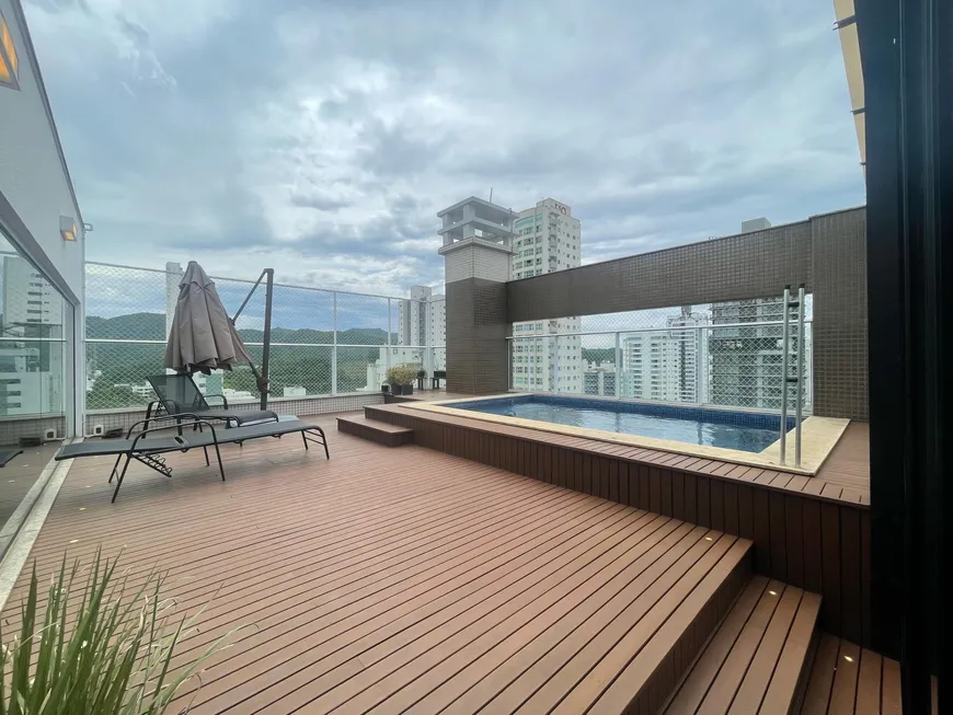 Foto 1 de Cobertura com 3 Quartos à venda, 242m² em Centro, Balneário Camboriú