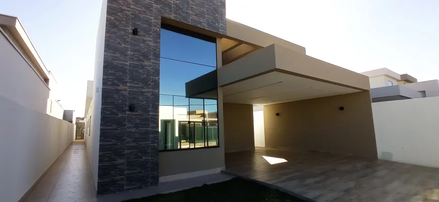 Foto 1 de Casa de Condomínio com 4 Quartos à venda, 400m² em Samambaia Norte, Brasília