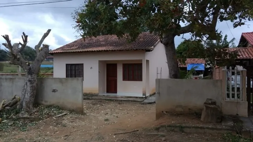 Foto 1 de Casa de Condomínio com 2 Quartos à venda, 70m² em Outeiro, Araruama