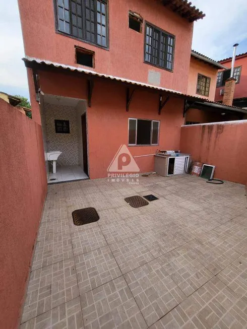 Foto 1 de Casa com 3 Quartos à venda, 260m² em Curicica, Rio de Janeiro