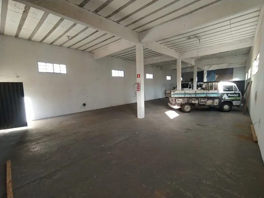 Foto 1 de Galpão/Depósito/Armazém à venda, 520m² em Carajás, Contagem