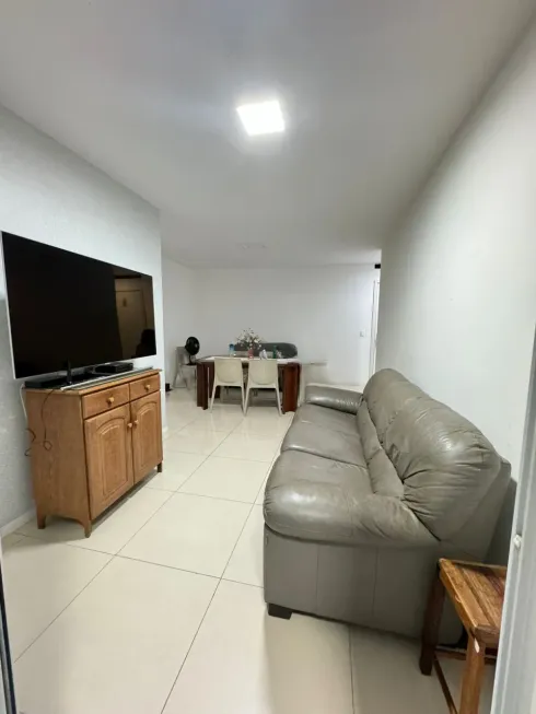 Foto 1 de Apartamento com 3 Quartos para alugar, 85m² em Cohama, São Luís