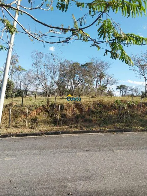 Foto 1 de Lote/Terreno à venda, 300m² em Tiradentes, Betim