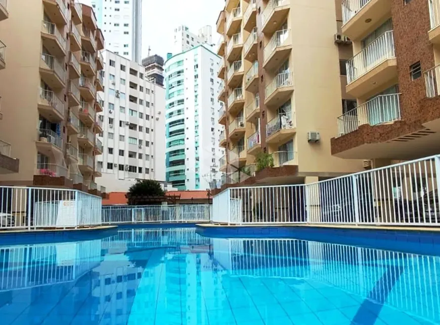 Foto 1 de Apartamento com 1 Quarto à venda, 45m² em Centro, Balneário Camboriú