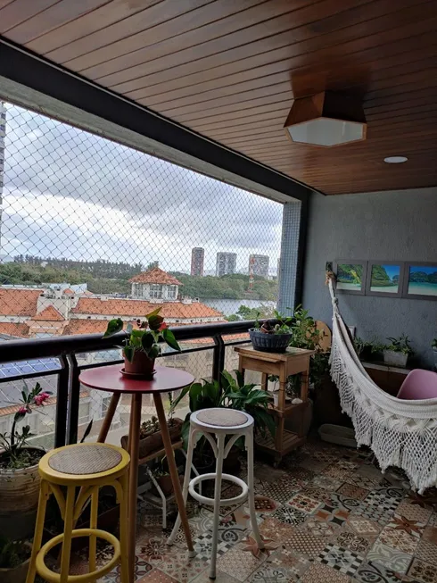 Foto 1 de Apartamento com 2 Quartos à venda, 70m² em Barra da Tijuca, Rio de Janeiro