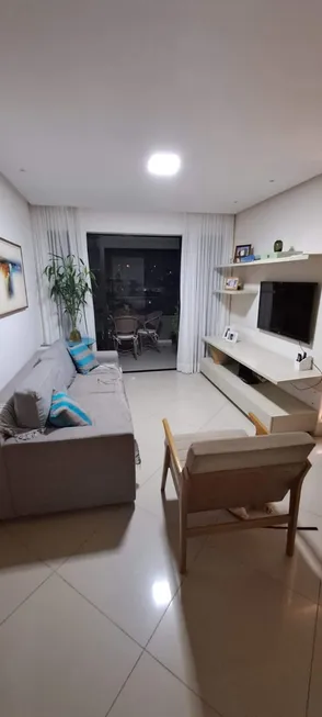 Foto 1 de Apartamento com 3 Quartos à venda, 107m² em Costa Azul, Salvador