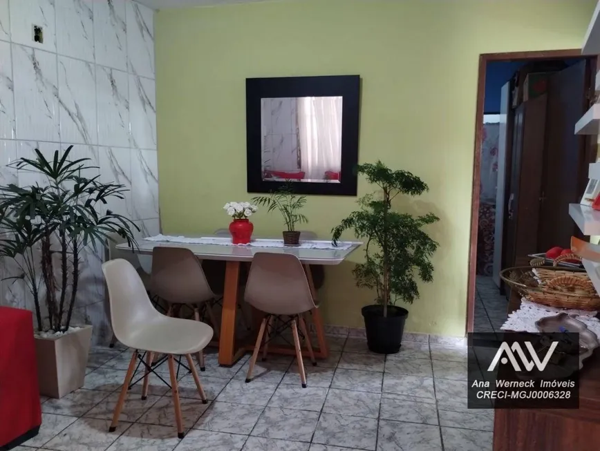 Foto 1 de Casa com 3 Quartos à venda, 140m² em Granjas Betania, Juiz de Fora