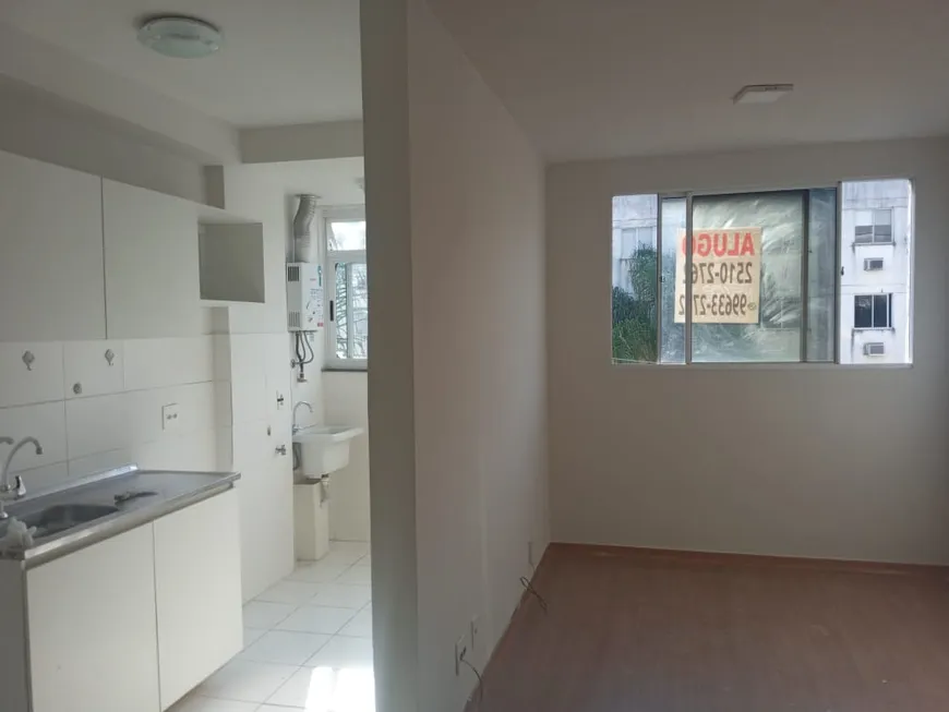 Foto 1 de Apartamento com 2 Quartos para alugar, 45m² em Vargem Pequena, Rio de Janeiro