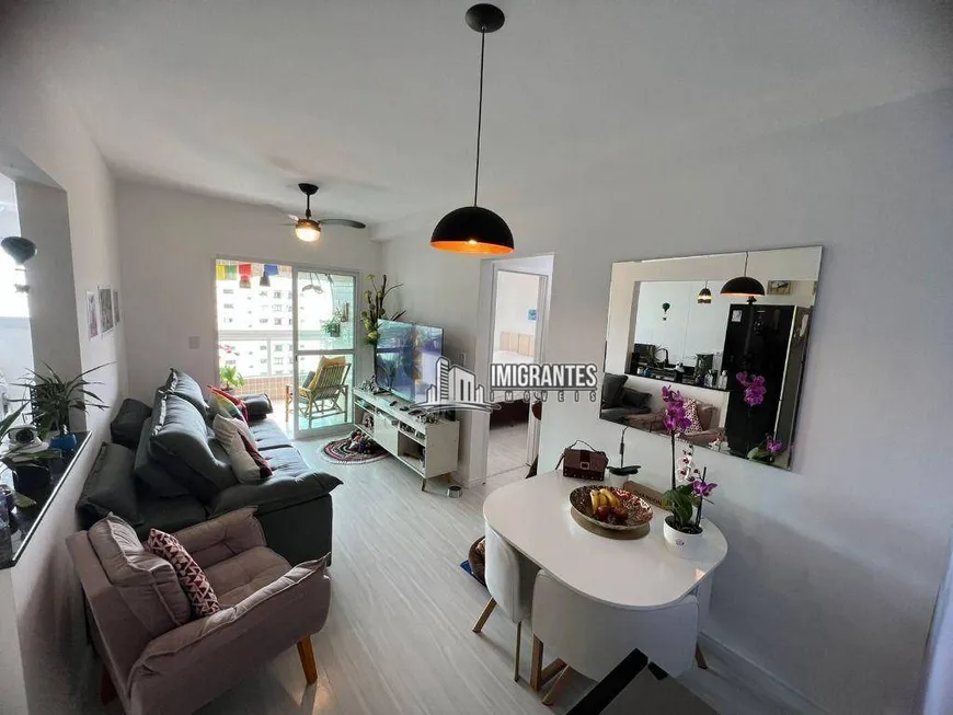 Foto 1 de Apartamento com 2 Quartos à venda, 73m² em Canto do Forte, Praia Grande