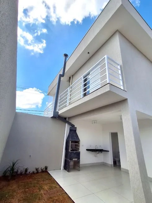 Foto 1 de Casa com 3 Quartos à venda, 86m² em Agua Espraiada, Cotia