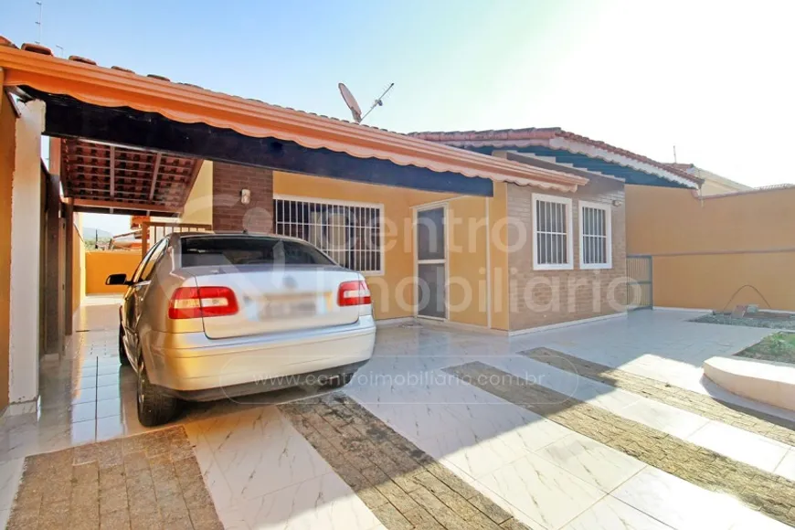 Foto 1 de Casa com 3 Quartos à venda, 164m² em Balneario Sao Joao Batista , Peruíbe