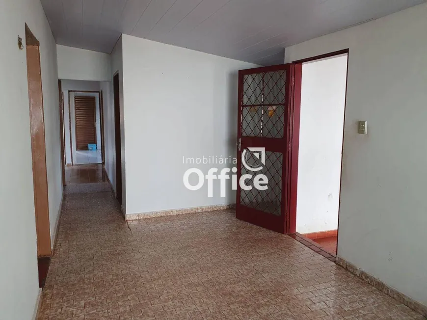 Foto 1 de Casa com 3 Quartos à venda, 150m² em Vila Santa Isabel, Anápolis