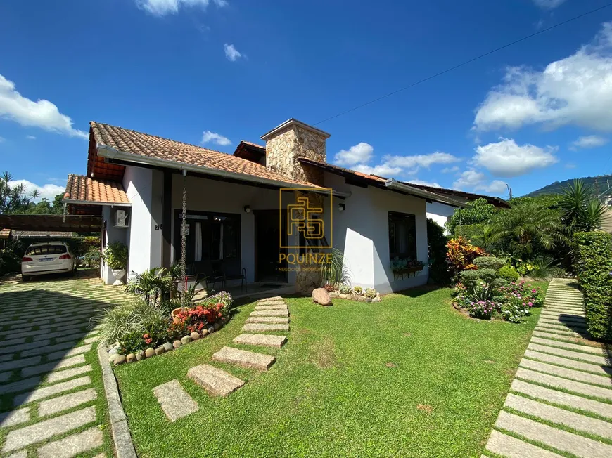 Foto 1 de Casa com 3 Quartos à venda, 128m² em Dos Estados, Timbó