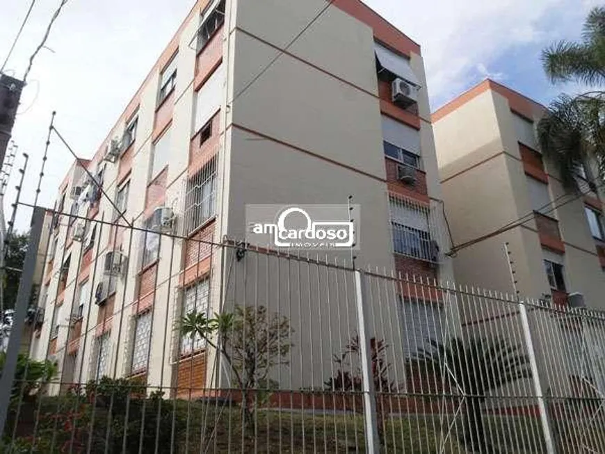 Foto 1 de Apartamento com 2 Quartos à venda, 50m² em Passo da Areia, Porto Alegre