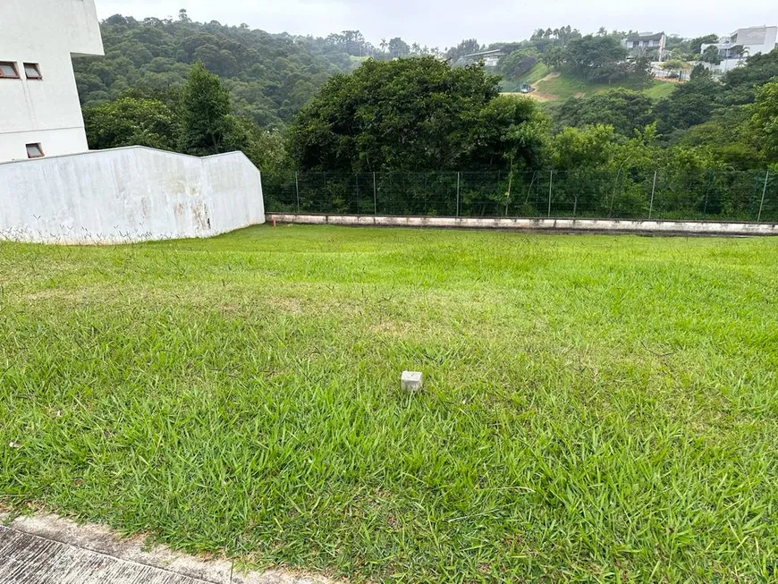 Foto 1 de Lote/Terreno à venda, 739m² em Granja Viana, Carapicuíba