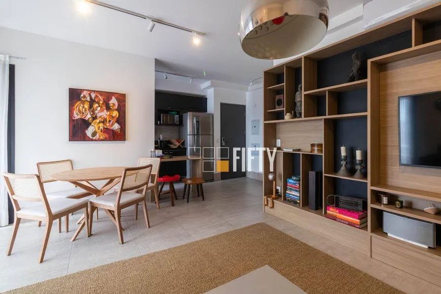 Foto 1 de Apartamento com 2 Quartos à venda, 96m² em Vila Nova Conceição, São Paulo