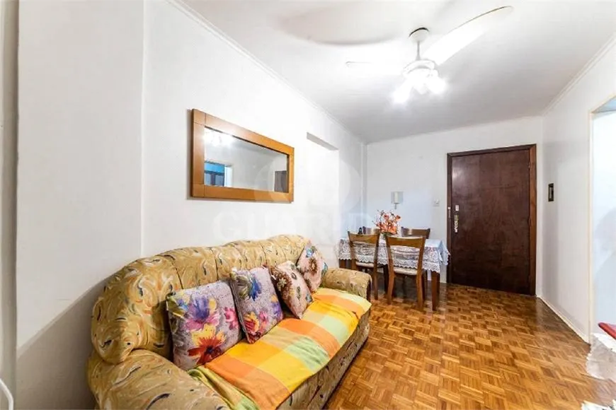 Foto 1 de Apartamento com 2 Quartos à venda, 59m² em Centro, Porto Alegre