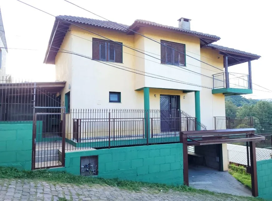 Foto 1 de Casa com 3 Quartos à venda, 260m² em Cruzeiro, Caxias do Sul