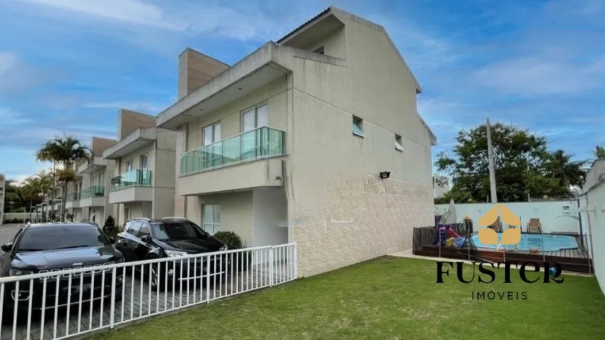 Foto 1 de Casa de Condomínio com 4 Quartos à venda, 229m² em Recreio Dos Bandeirantes, Rio de Janeiro