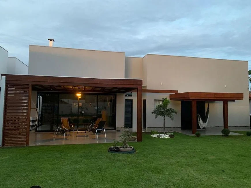 Foto 1 de Casa com 2 Quartos à venda, 100m² em Floresta, Belo Horizonte