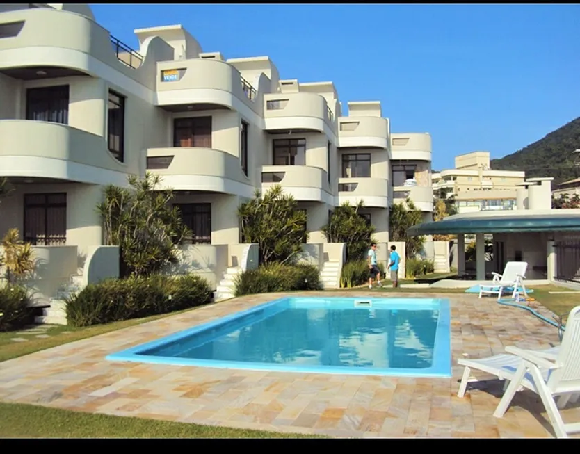 Foto 1 de Apartamento com 4 Quartos para alugar, 300m² em Praia de Bombas, Bombinhas