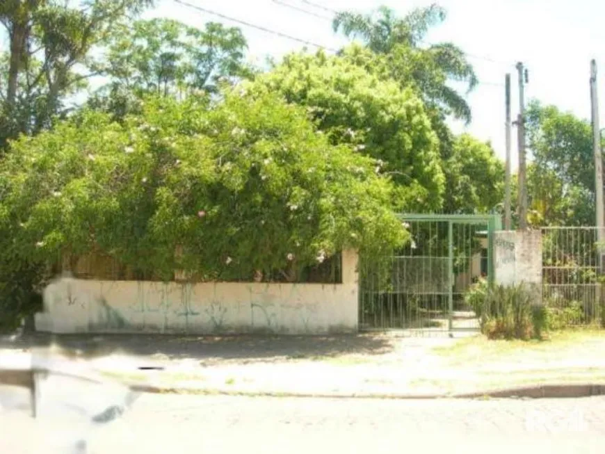 Foto 1 de Lote/Terreno à venda, 1m² em Cavalhada, Porto Alegre