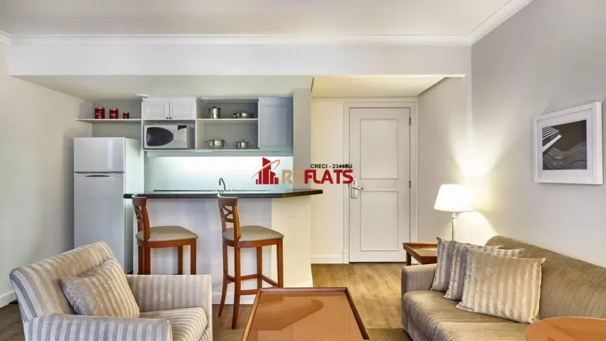 Foto 1 de Flat com 1 Quarto à venda, 60m² em Vila Nova Conceição, São Paulo