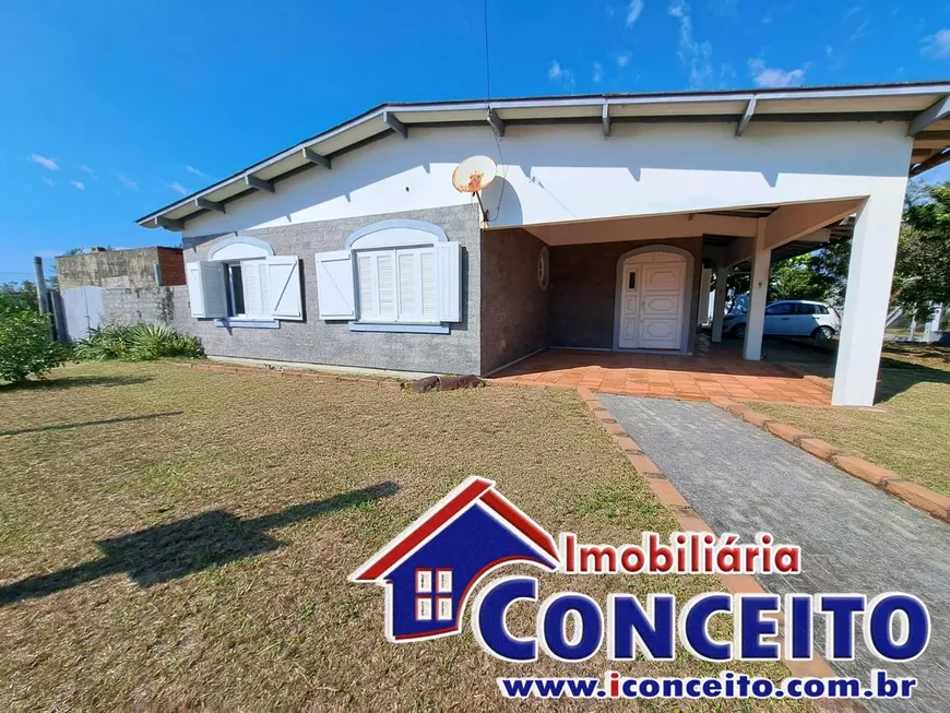 Foto 1 de Casa com 4 Quartos à venda, 154m² em Santa Teresinha, Imbé