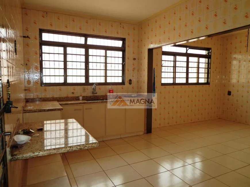 Foto 1 de Casa com 3 Quartos à venda, 165m² em Ipiranga, Ribeirão Preto