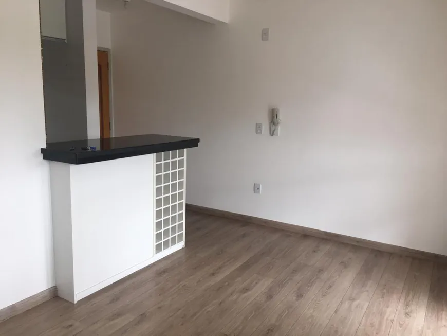 Foto 1 de Apartamento com 3 Quartos para alugar, 85m² em BAIRRO PINHEIRINHO, Vinhedo