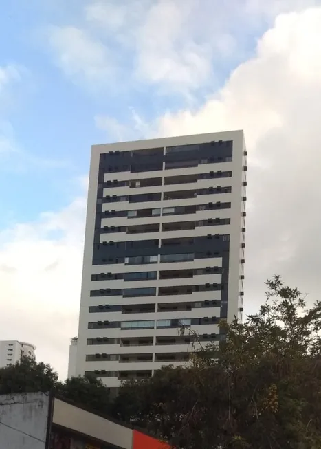 Foto 1 de Apartamento com 4 Quartos à venda, 130m² em Casa Forte, Recife