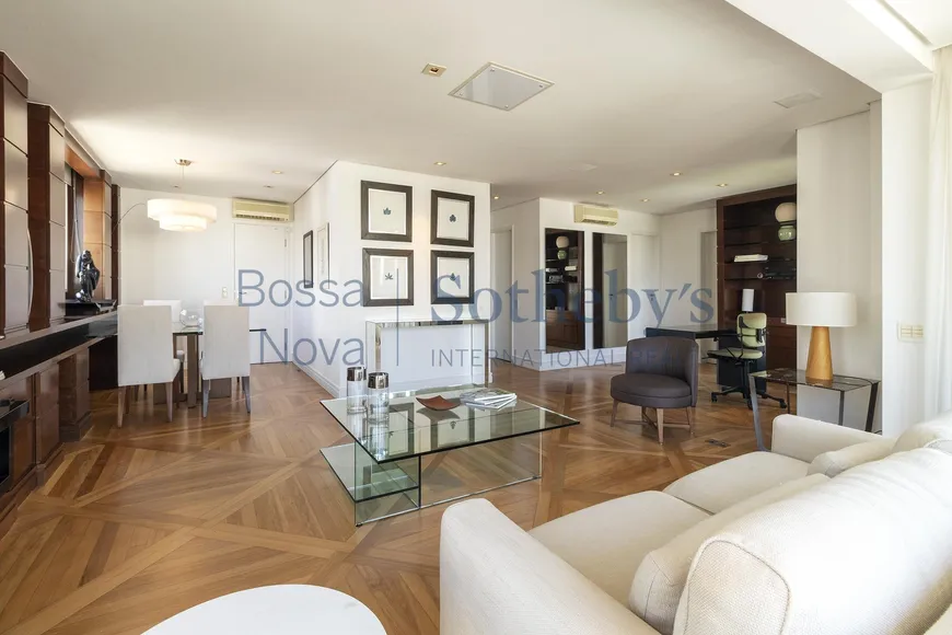 Foto 1 de Apartamento com 2 Quartos à venda, 142m² em Vila Uberabinha, São Paulo